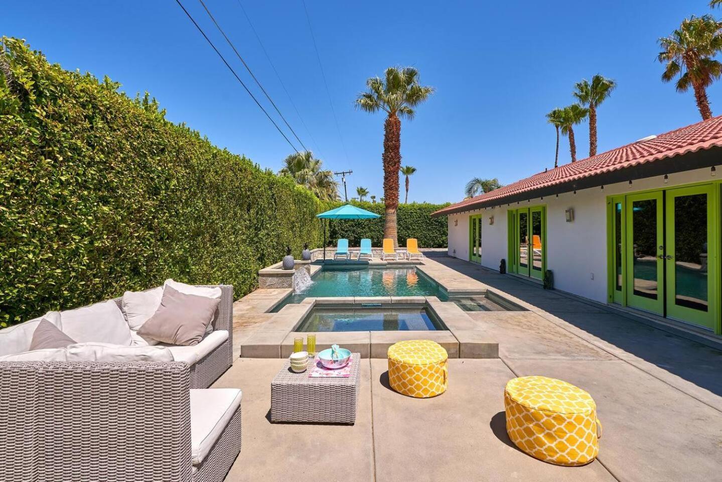 Pineapple Splash! Complete Privacy! Salt Pool! Palm Springs Extérieur photo